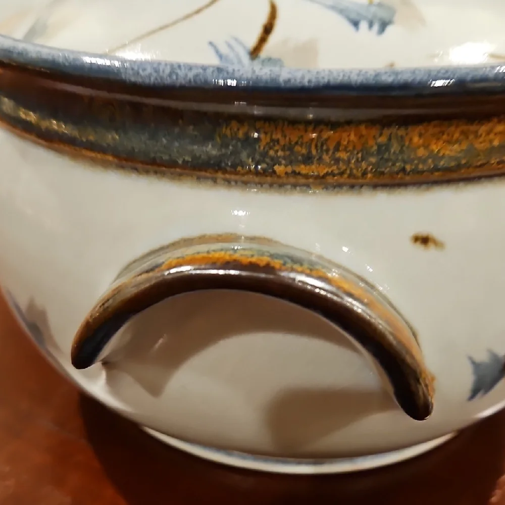 Handcrafted/Signed Studio Pottery Casserole with Beautiful Pattern & Glaze